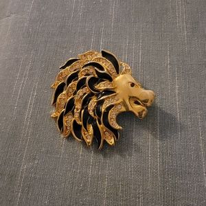 Vintage Lion head brooch